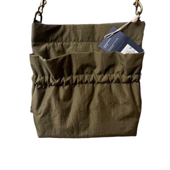 Universal Trade green cross body bag with adjustable strap #handbag - Picture 2 of 8